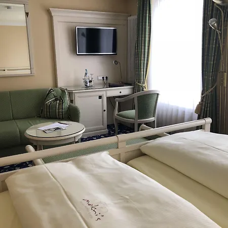 莫科尼帕莱斯spa酒店 4* 巴特维尔德巴德