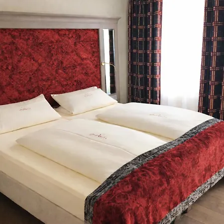 Mokni's Palais & 4*